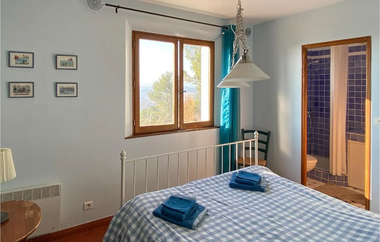 Gorgeous Home In Entrecasteaux With Kitchen 0*,